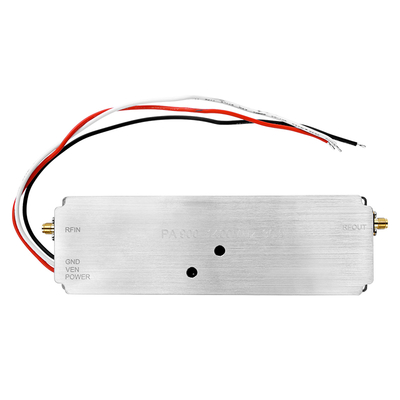 Μονάδα ενισχυτή RF υψηλής απολαβής 45dBm 30W 900 -1400MHz για παρεμβολέα σήματος Drone και ενισχυτή FPV
